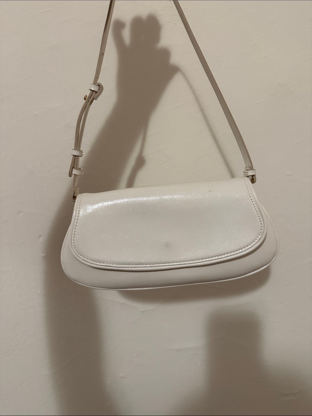 Zara White Shoulder Bag - Compact Crossbody